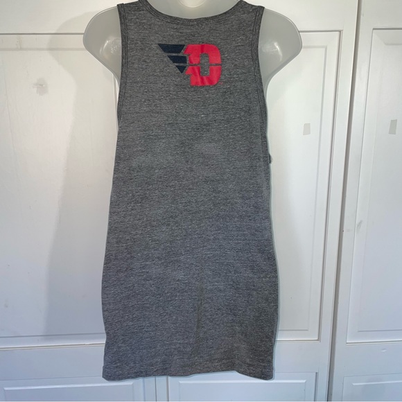 University of Dayton UD American Flag Patriotic Breast Pocket Gray Tank Top S - Picture 4 of 9